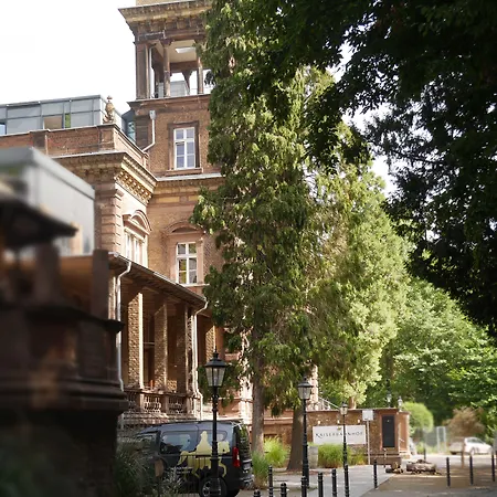 Trafohaus Am Kaiserbahnhof 3*