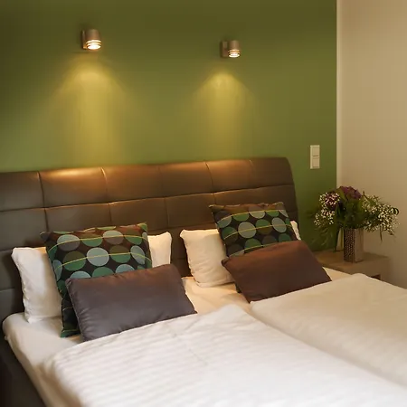 Trafohaus Am Kaiserbahnhof 3*