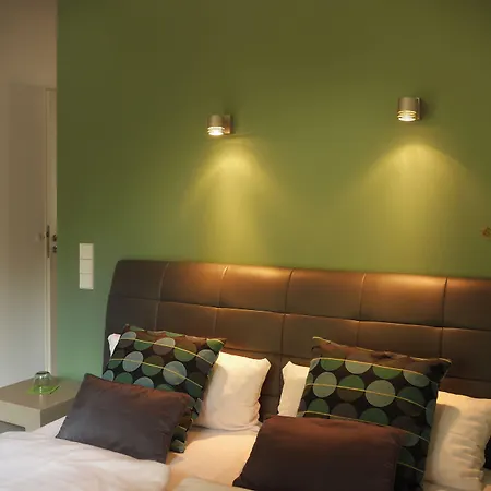 Trafohaus Am Kaiserbahnhof Gasthof