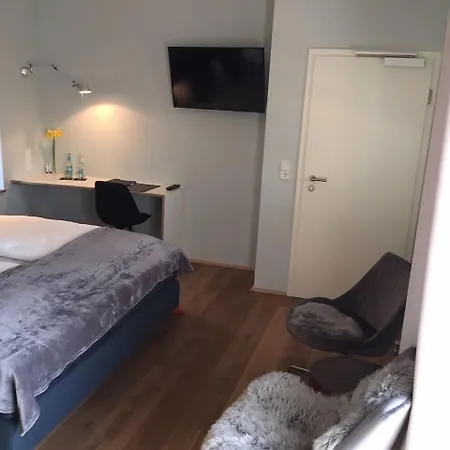 Gæstehus Trafohaus Am Kaiserbahnhof 3*