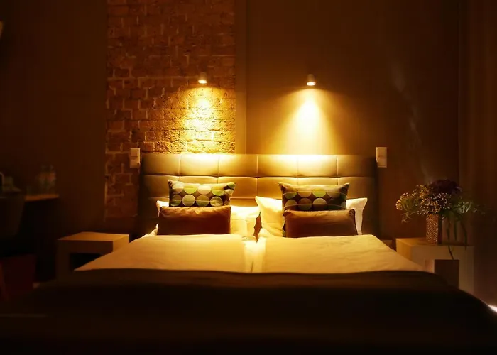 Trafohaus Am Kaiserbahnhof 3*